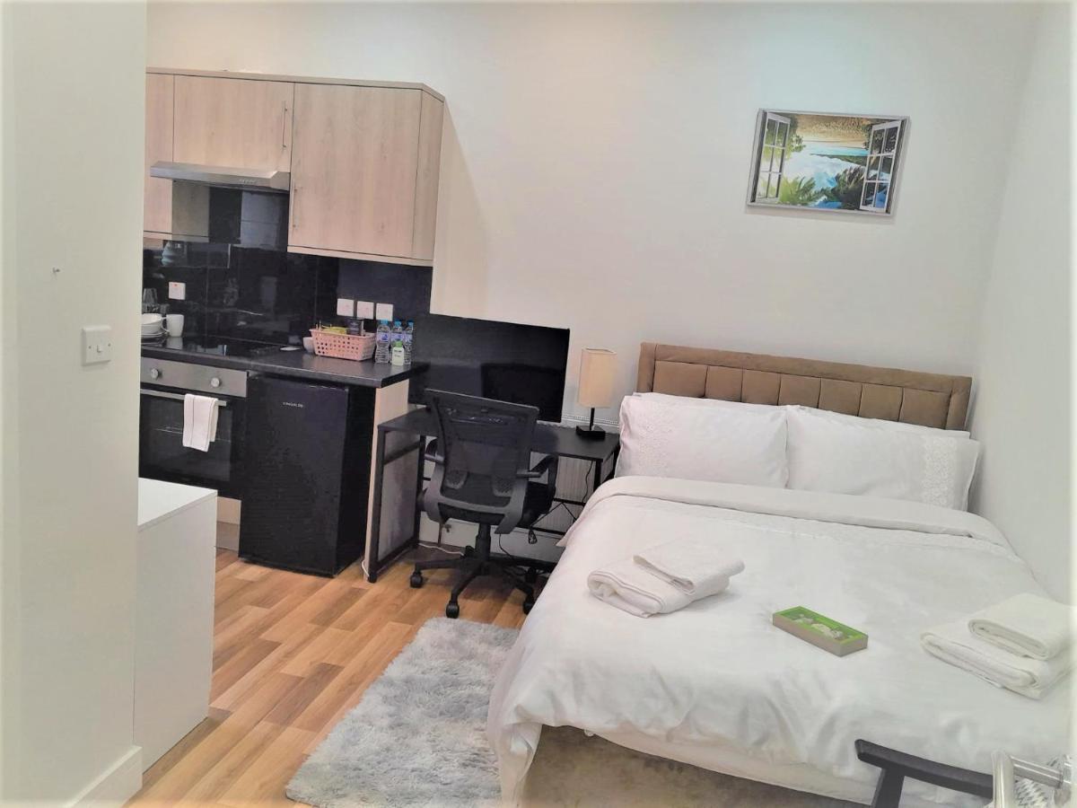 Appartement La Vie - Entire - Next To District Elizabeth Line Tube Station - Near London & Wembley Ealing