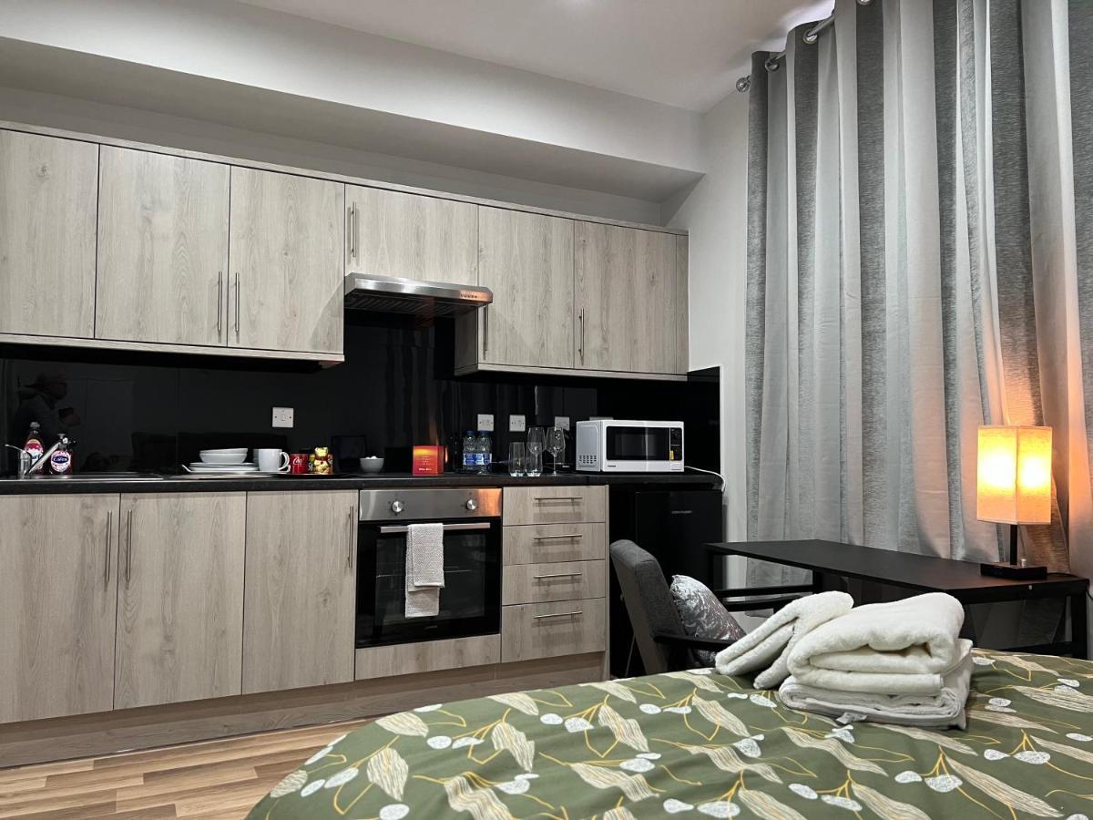 Apartment La Vie: Near Elizabeth Line Ealing